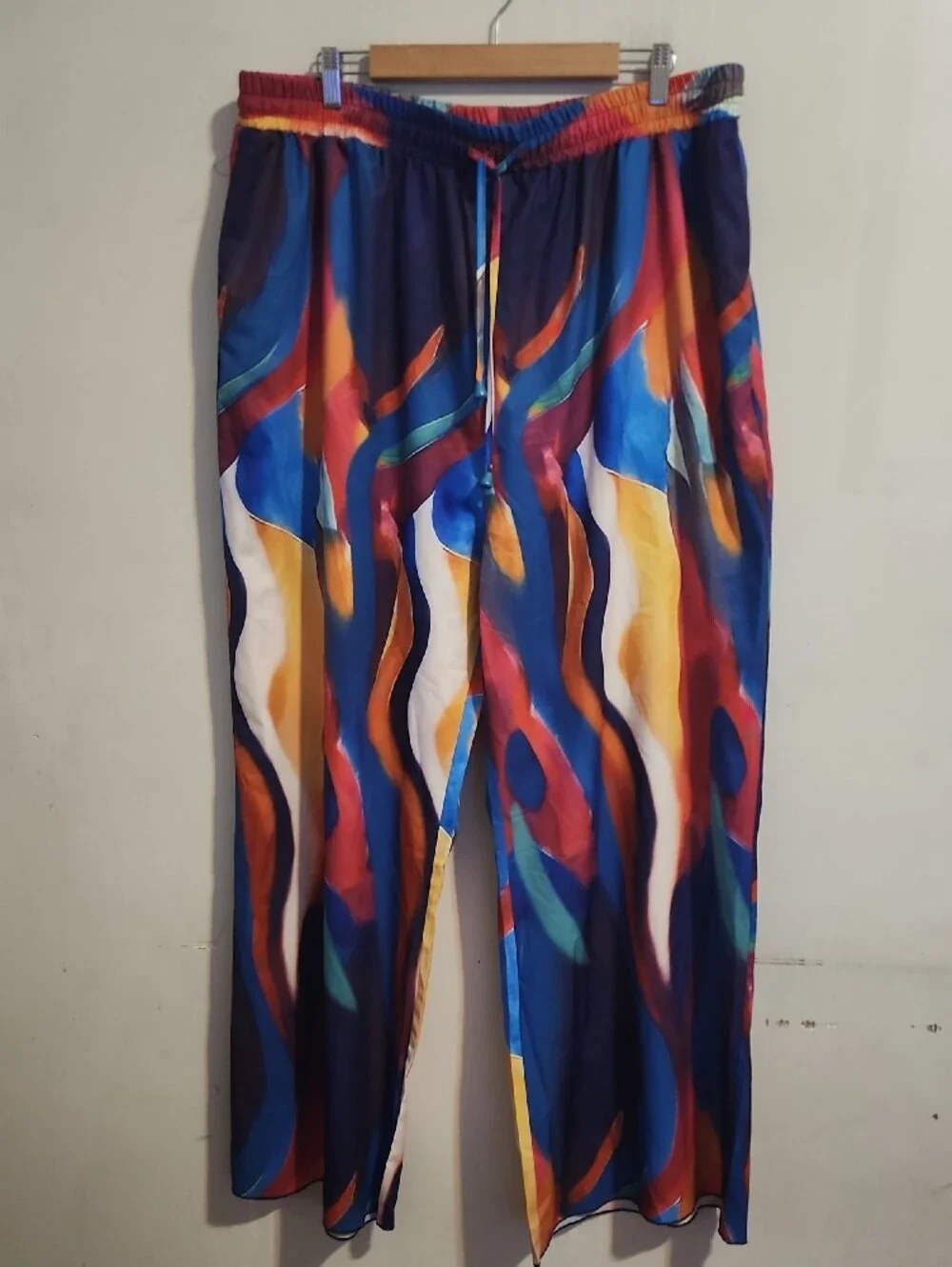 Multicolor Abstract Print Men’s Dress Pants. New Without Tag